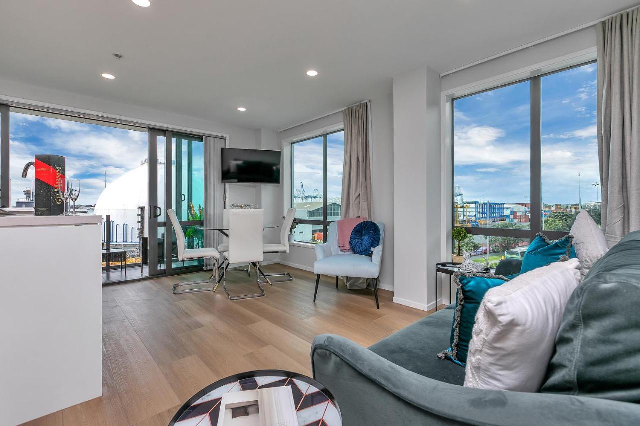Your Renovated Retreat + Cp Auckland Extérieur photo